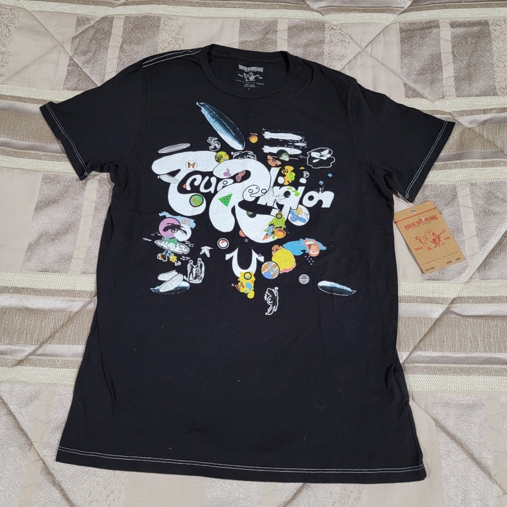 NWT True Religion Graphic T-Shirt. Size L.